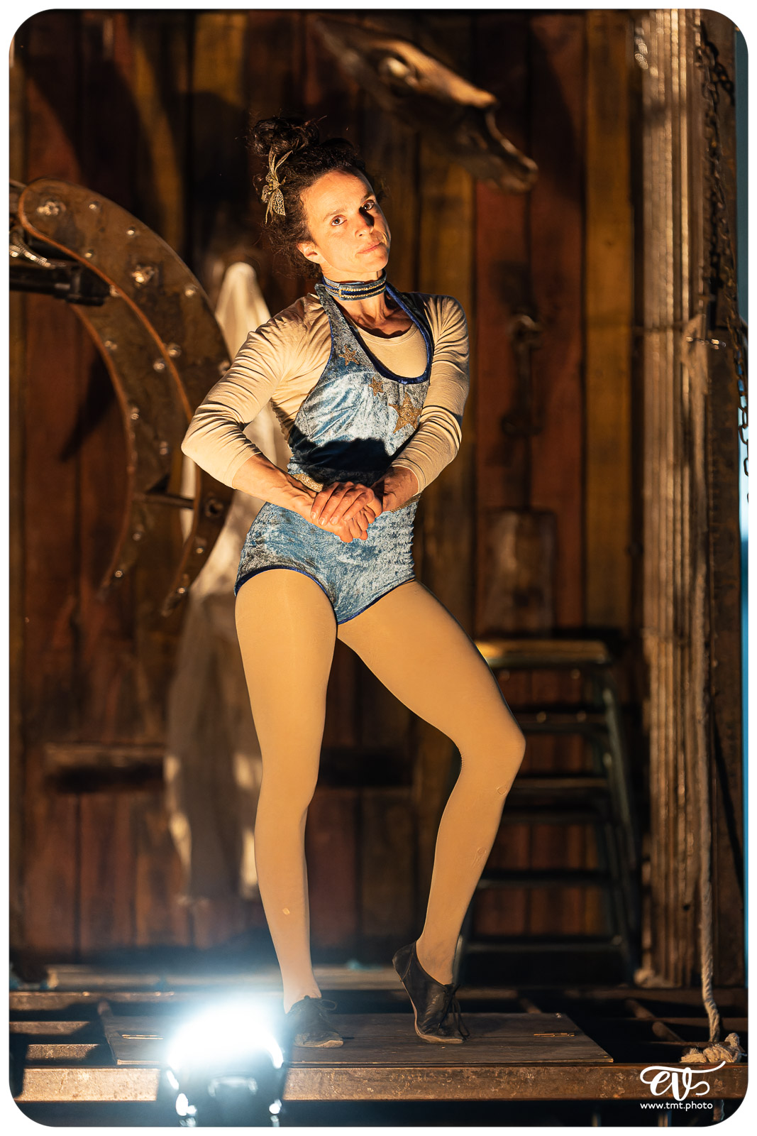 DE CHAIR ET D'ACIER (CIE 100 RACINES)